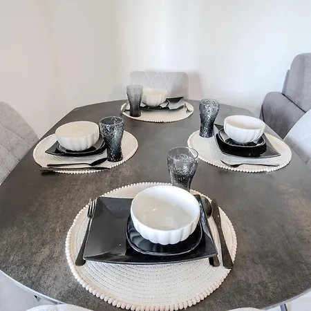 Apartamento And Peaceful 10 Min - 4p Chessy (Seine-et-Marne)